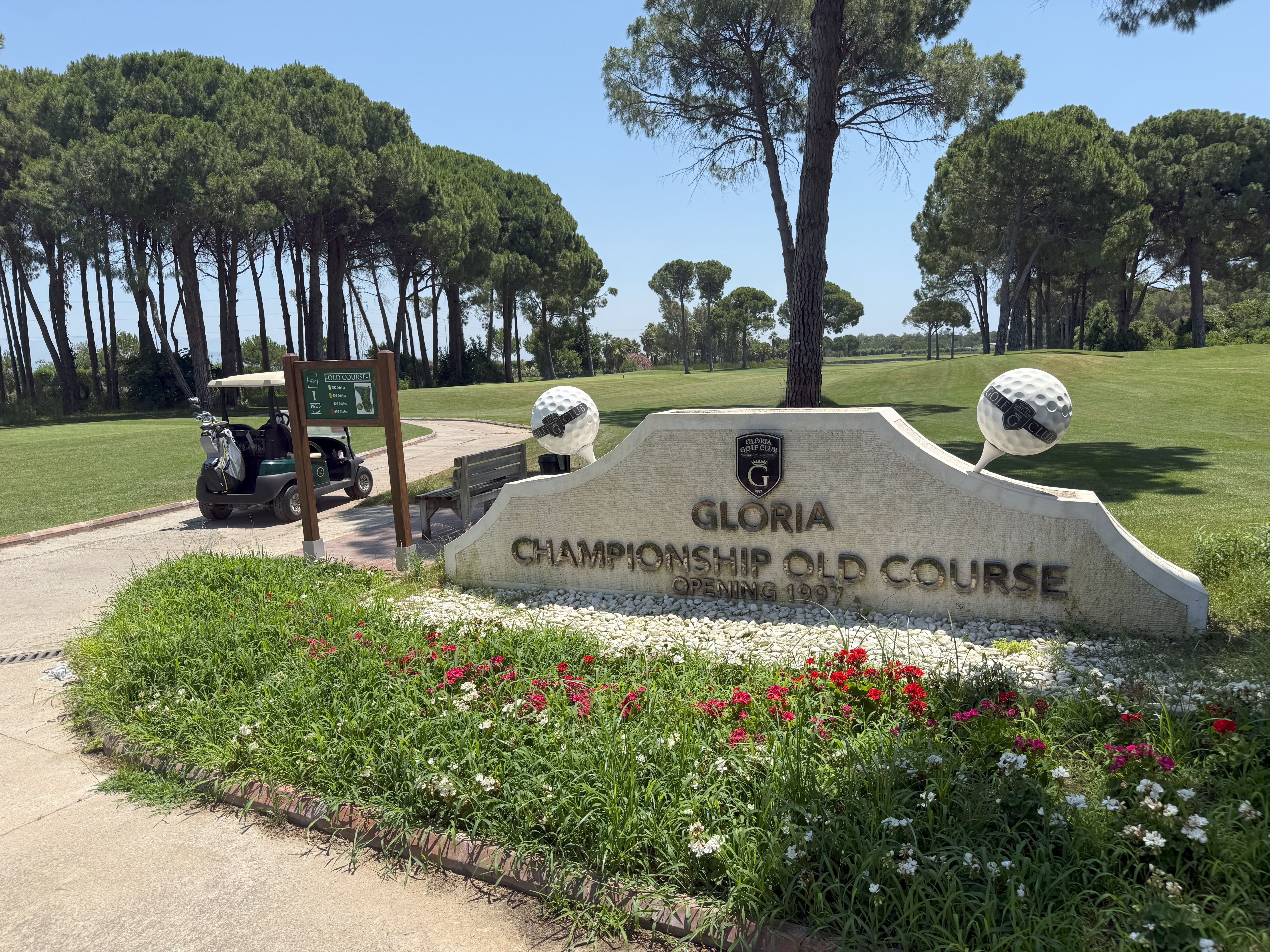 Willkommen im Gloria Golf Club