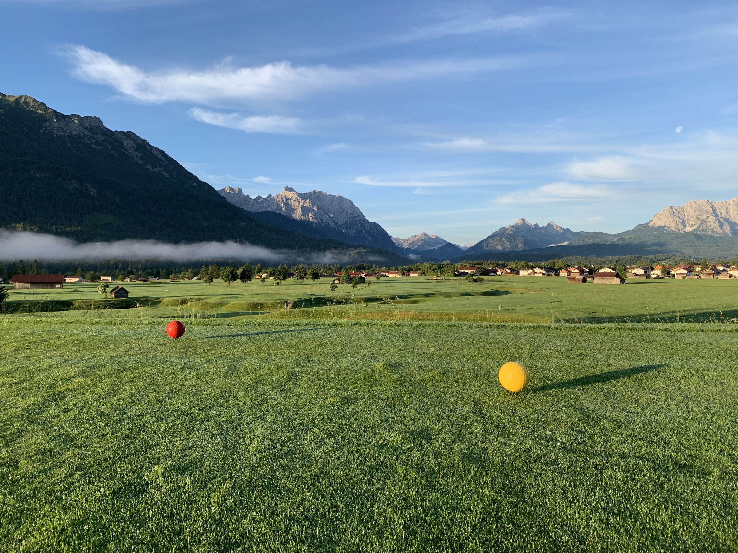 Golfen im Golf- und Landclub Karwendel mit malerischem Blick 